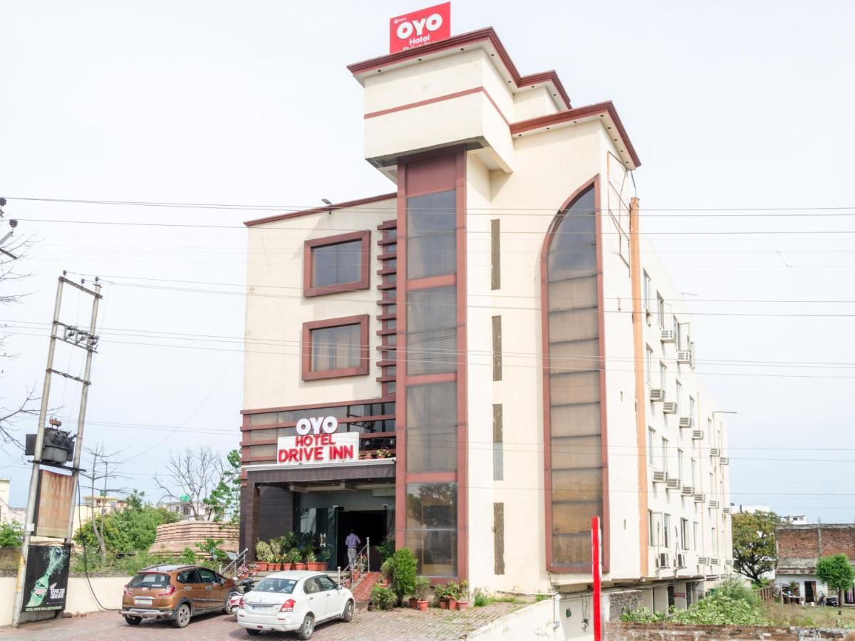 Oyo 5844 Hotel Drive Inn Raiwala Exterior photo