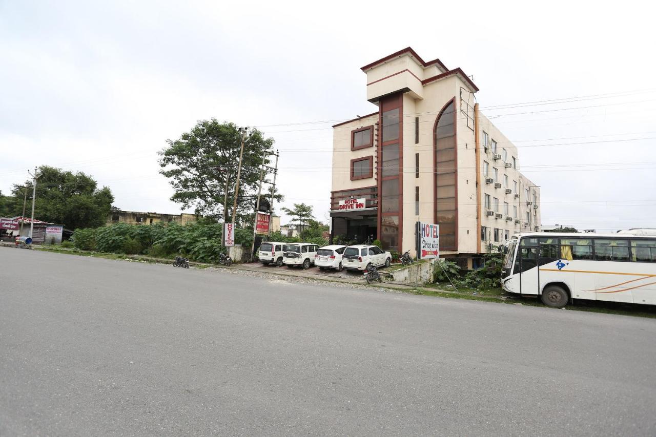 Oyo 5844 Hotel Drive Inn Raiwala Exterior photo